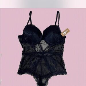 NEW WITH TAGS!! 💖 Black Lace Bodysuit Size Large